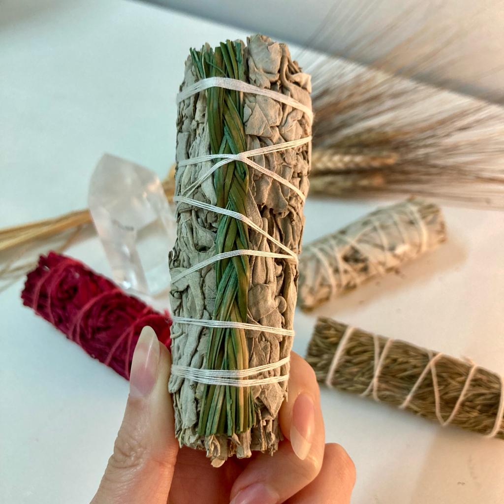 Ramillete de Salvia con Trenza Dulce