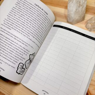 El Cuaderno de las Sombras de la Bruja Ecléctica