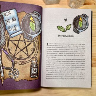 El Libro de las Sombras de la Bruja Ecléctica