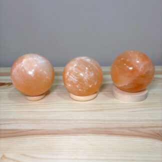 Peanas de madera para minerales