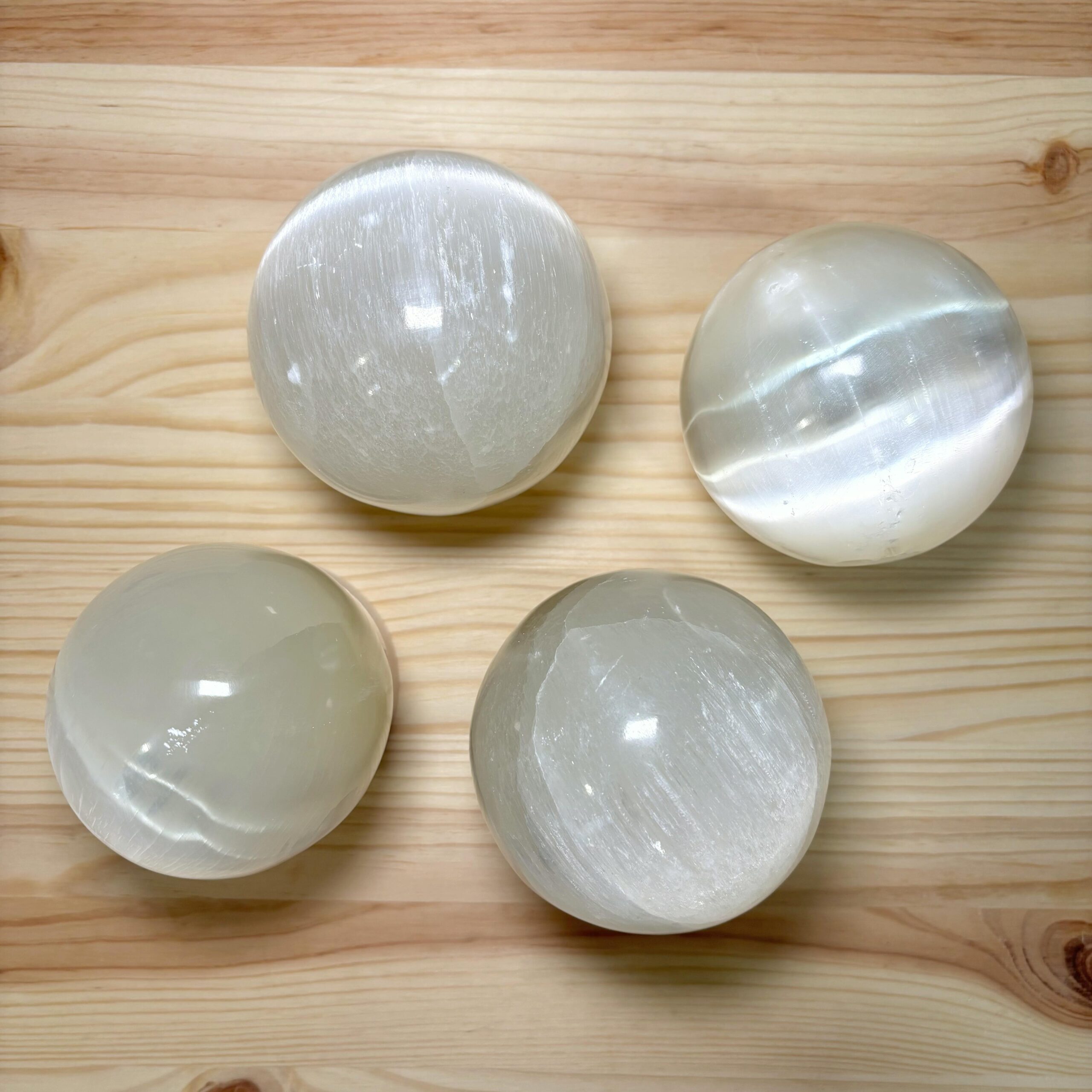 Esfera de Selenita Blanca - Imagen 2
