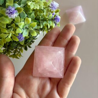 Pirámide Cuarzo Rosa